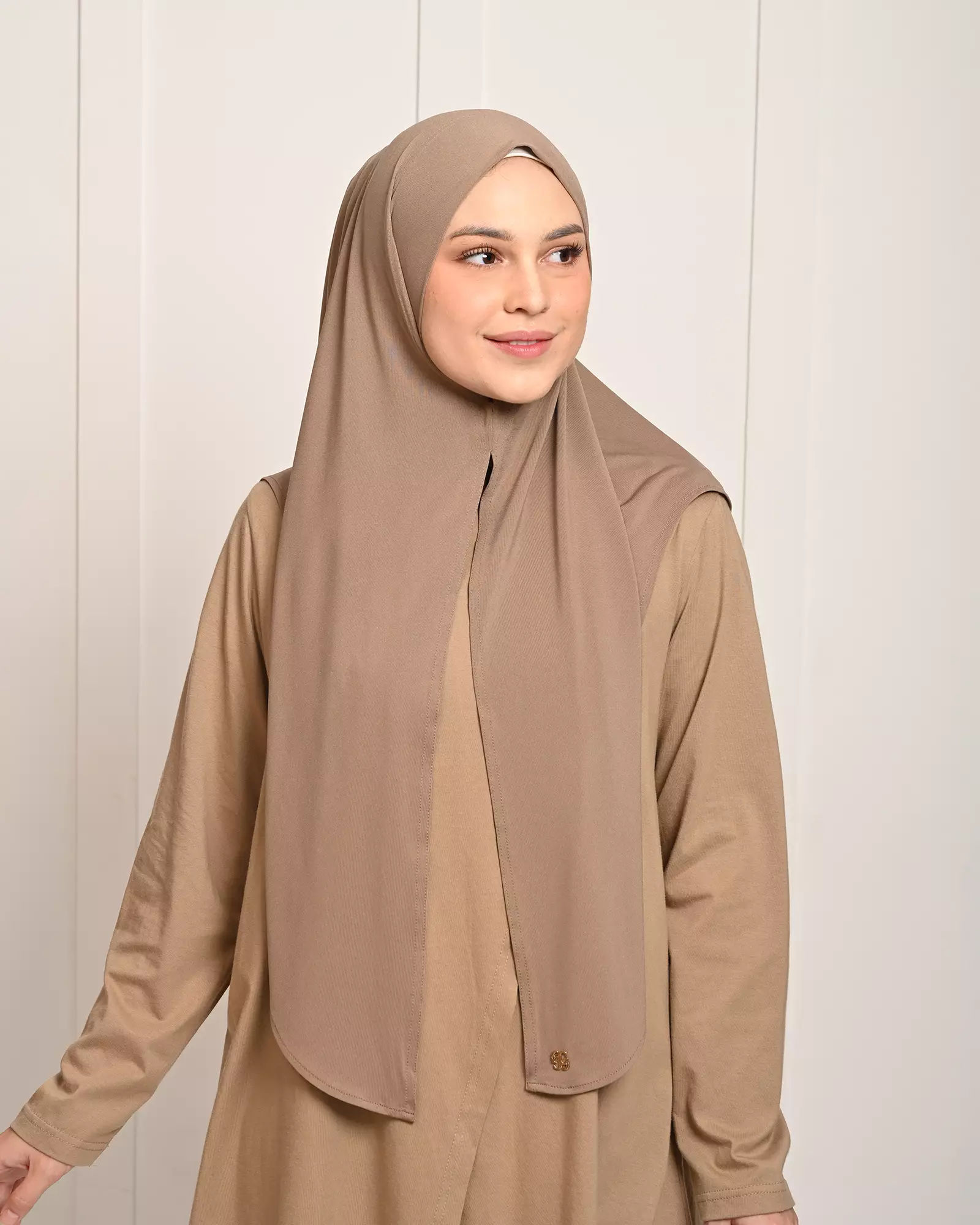Geulis.id ADIBA INSTANT JERSEY SLIP-ON (6 warna) Hijab - BROWN