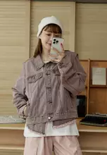 Gray pink