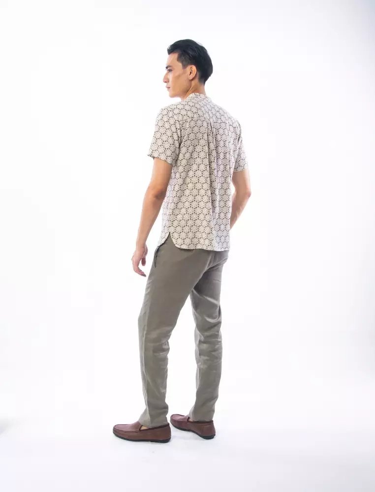 EAST INDIA COMPANY - HARZIZ MEN SLIM FIT SHORT SLEEVE PRINTED SHIRT BROWN