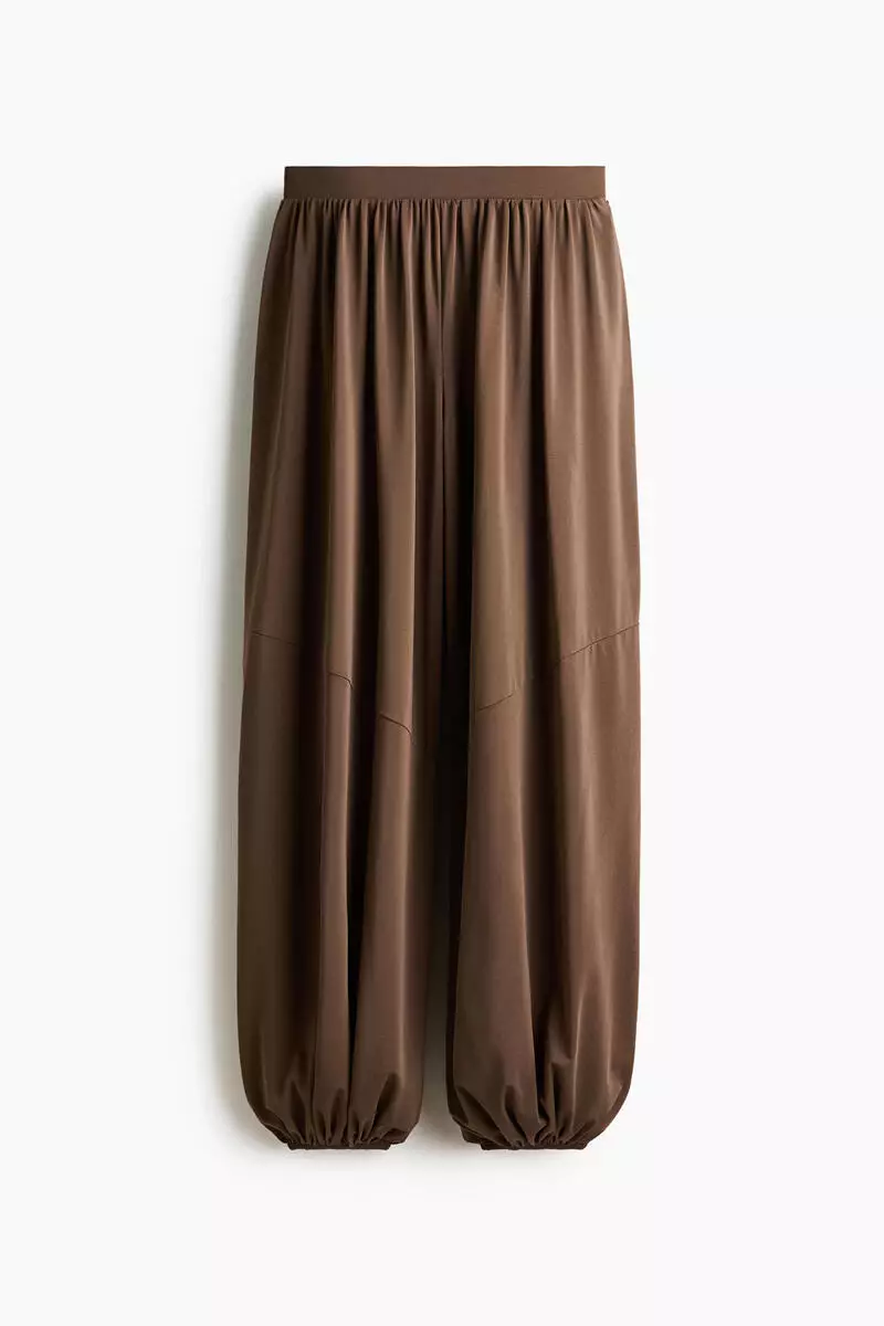 Balloon-leg trousers