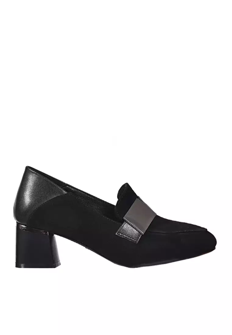 Discount on Twenty Eight Shoes  shoes - SKU: VANSA Fashionable Sheep suede Buckle Loafers VSW-F2301313.5