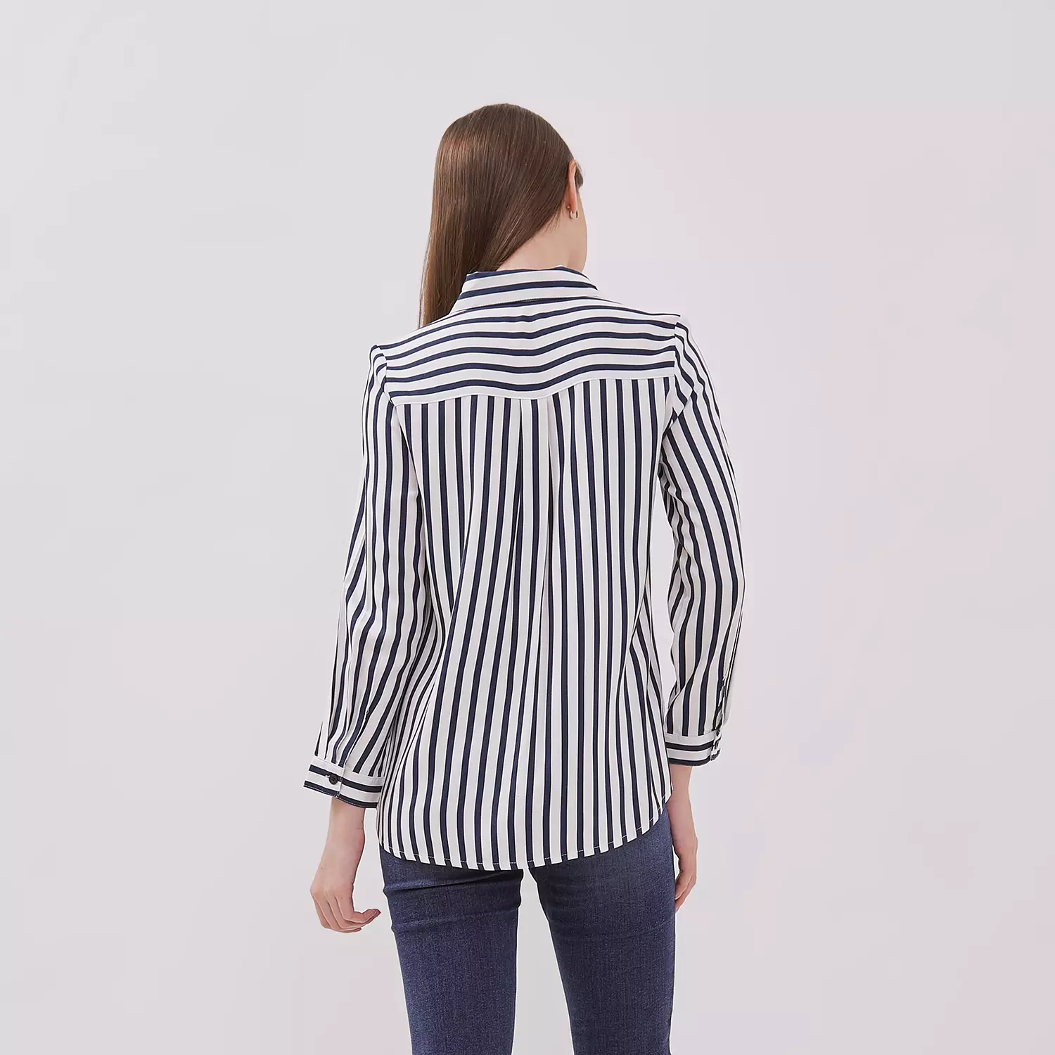 DUST Kemeja Kamina Garis Navy Putih (D.116467)