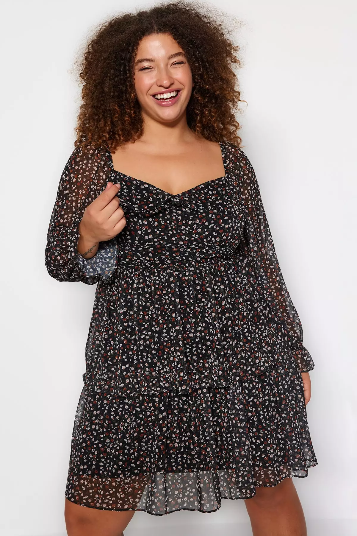 Plus Size Floral Patterned Chiffon Dress