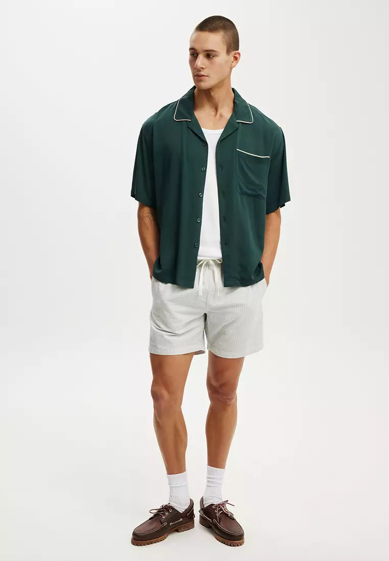 Easy Shorts