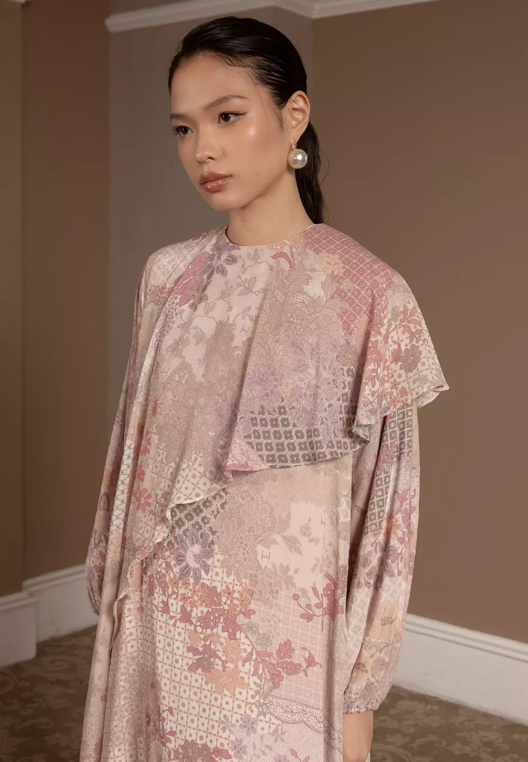 HijabChic Sarra Dress Peach - Dress Motif Lebaran Elegan Cantik