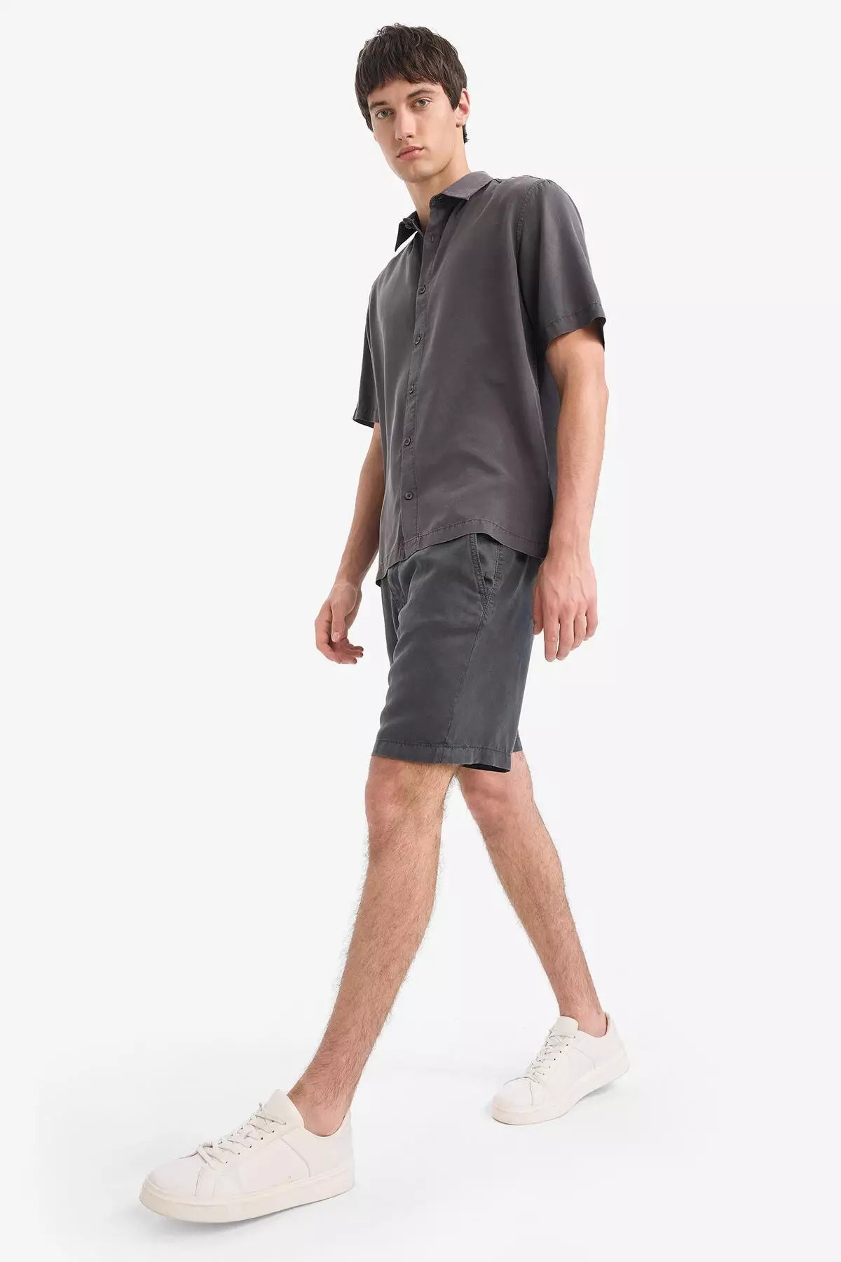 Relax Fit Bermuda Shorts E0804Ax25Sm