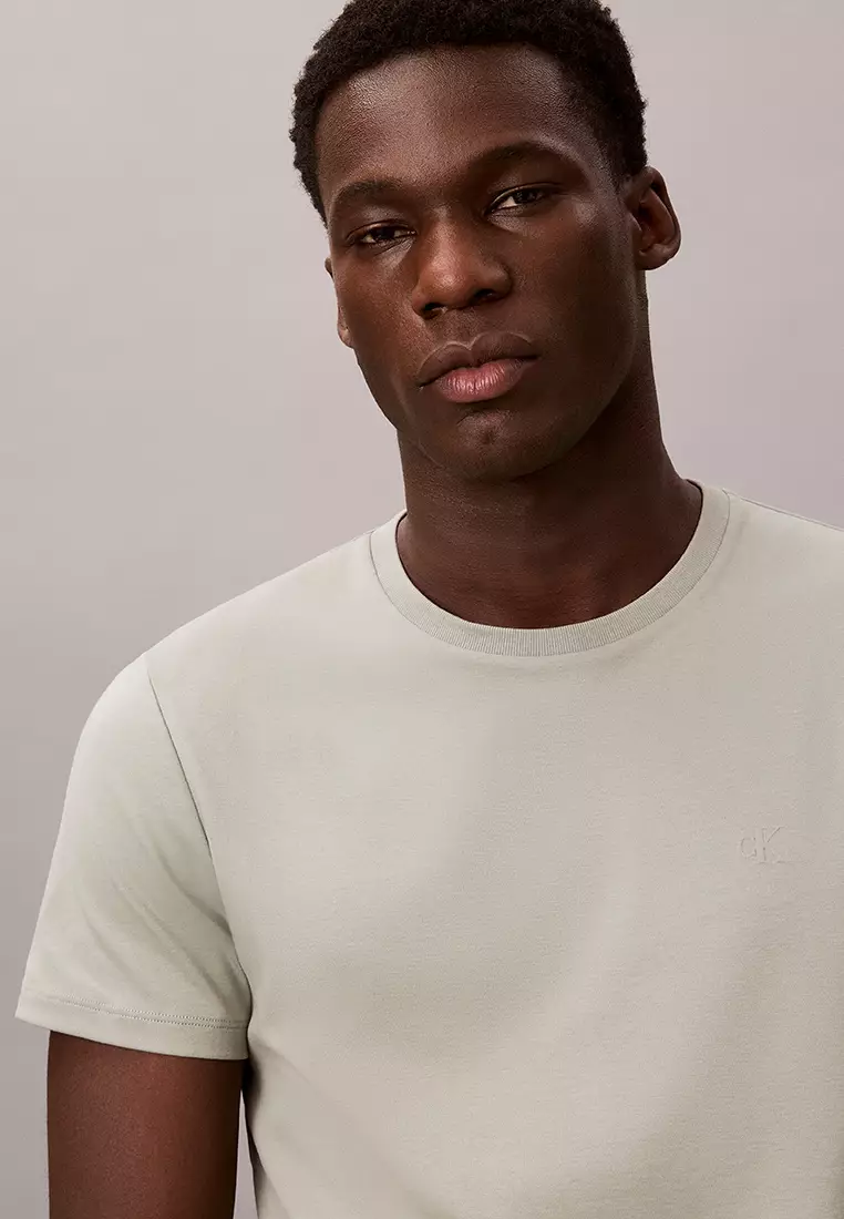 Slim Sleek Interlock Monogram Tee - Calvin Klein Jeans