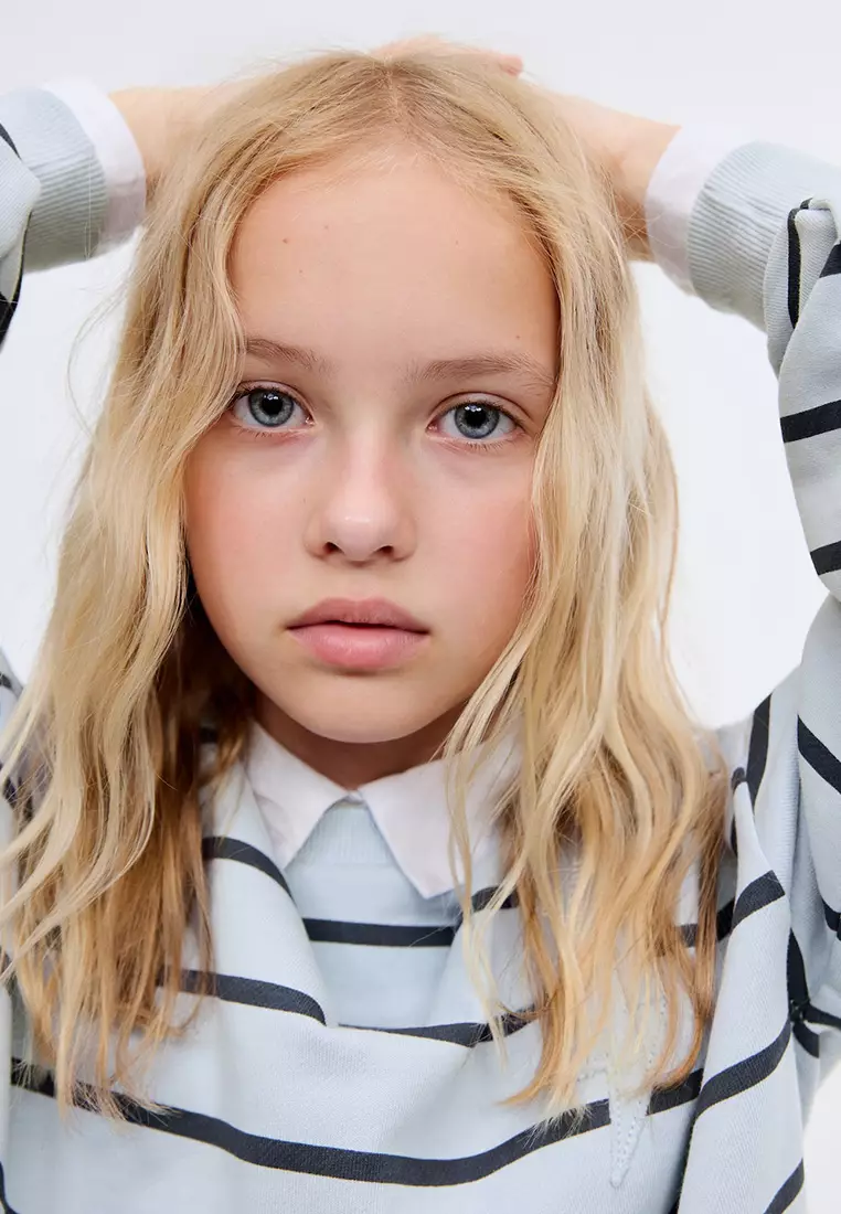 Embroidery Striped Sweatshirt