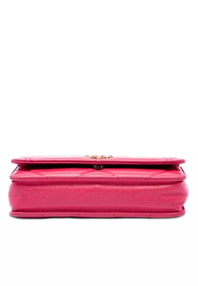 Pre-Loved Chanel Quilted Lambskin 19 Wallet On Chain