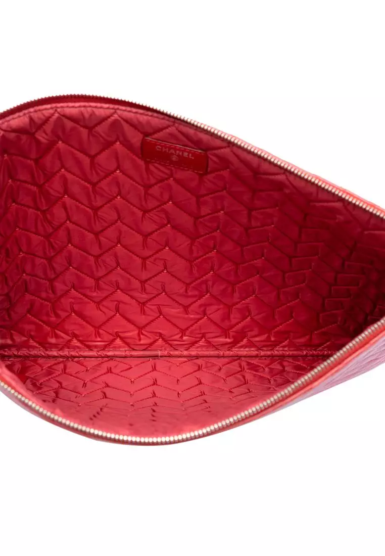Pre-Loved Chanel Large Diagonal Quilted Lambskin O Case Clutch