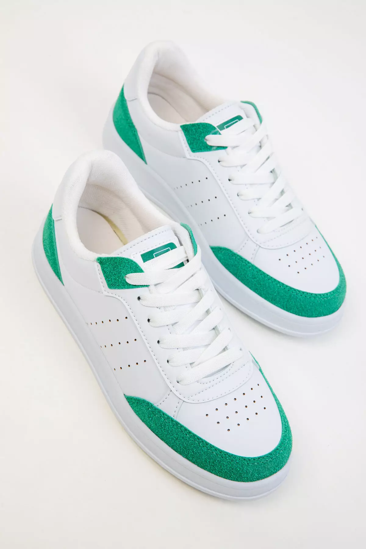 White-Green Women's Sneakers 20359