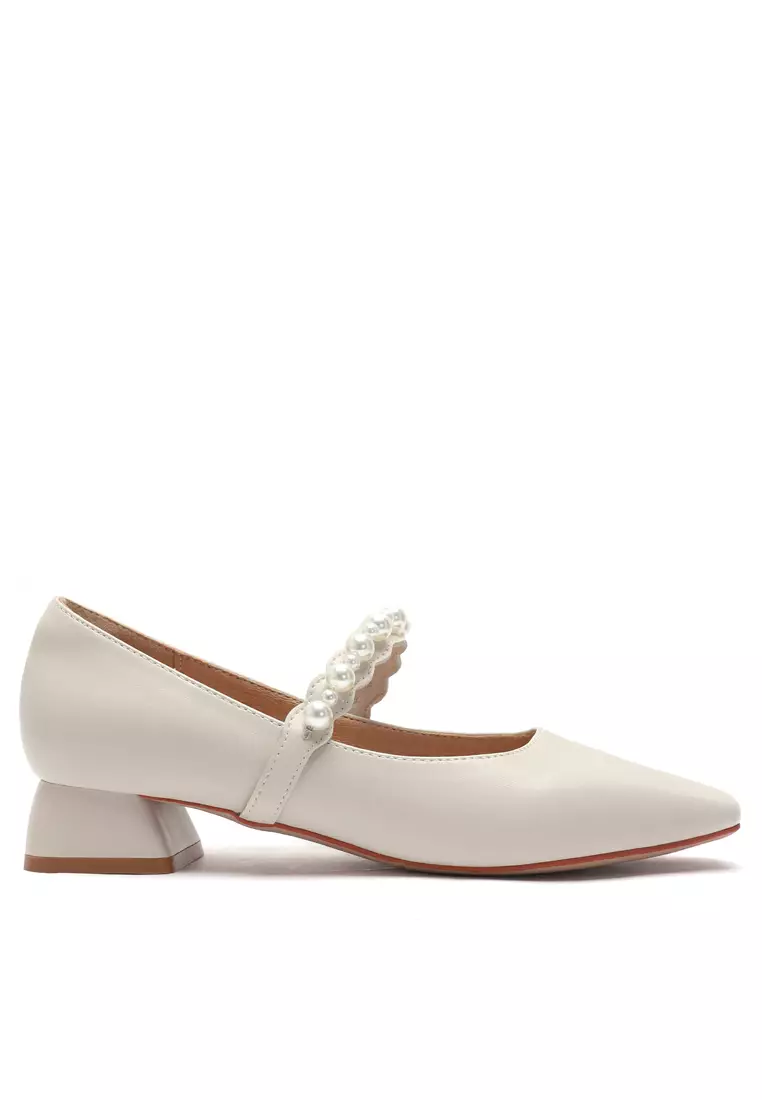 Discount on Twenty Eight Shoes  shoes - SKU: 3cm Pearl Strap Mary Jane Shoes 213-6