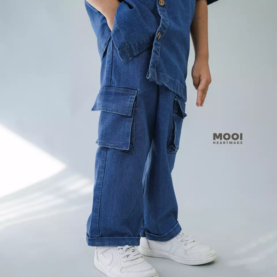 Mooi Celana Jeans Anak Kids Denim Nobi Long Cargo Pants - Medium Blue