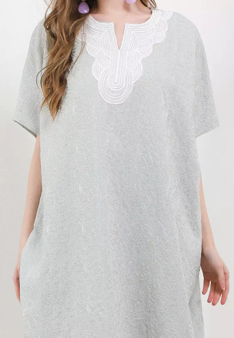 Beaded Lace Silver Emb Kaftan