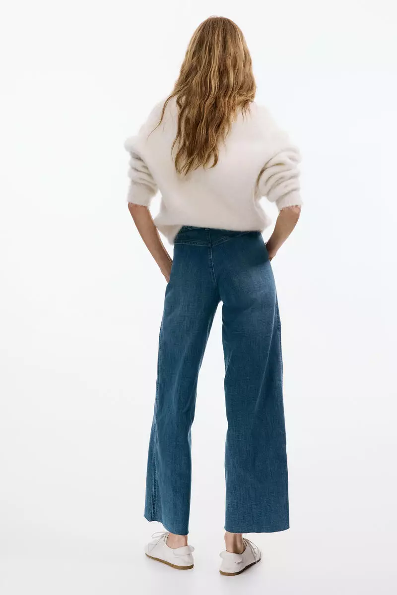 Wide High Waist Ankle Jeans