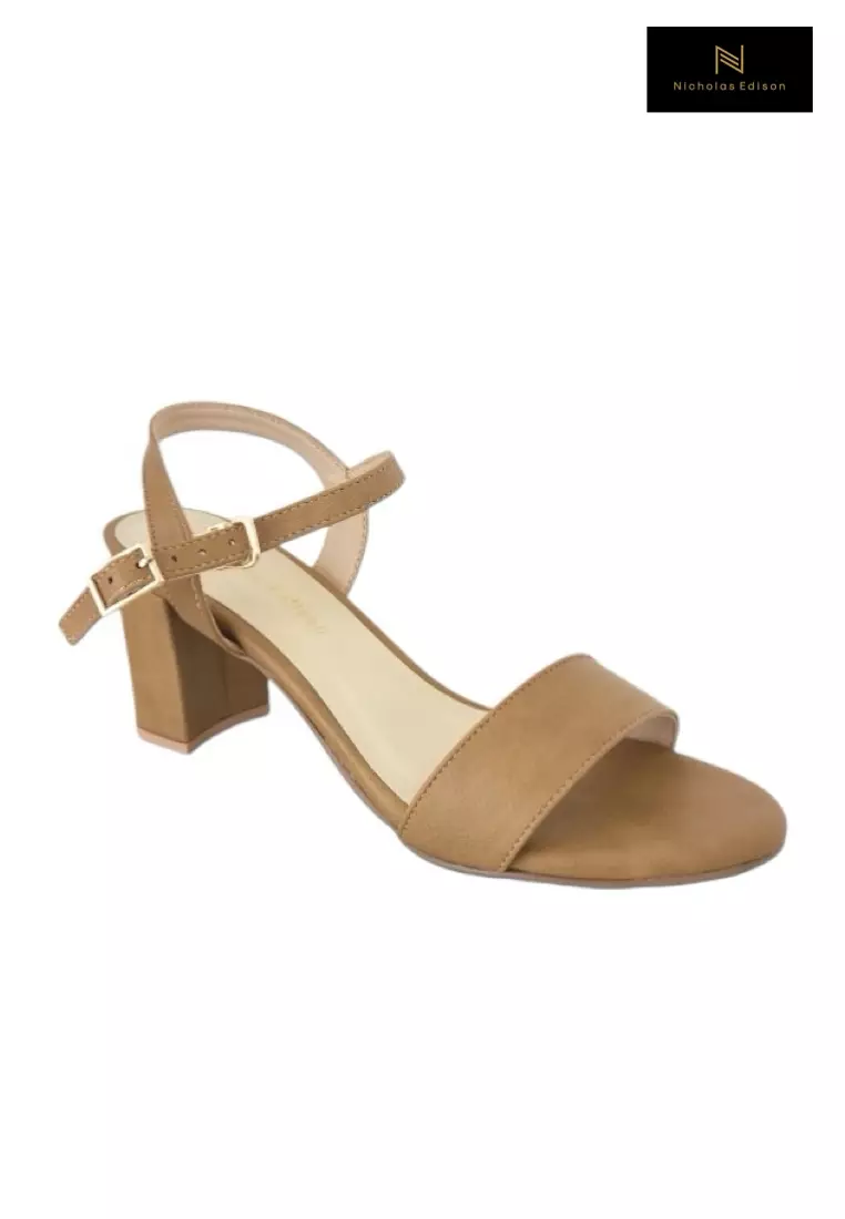 Nicholas Edison Heel Vara Camel