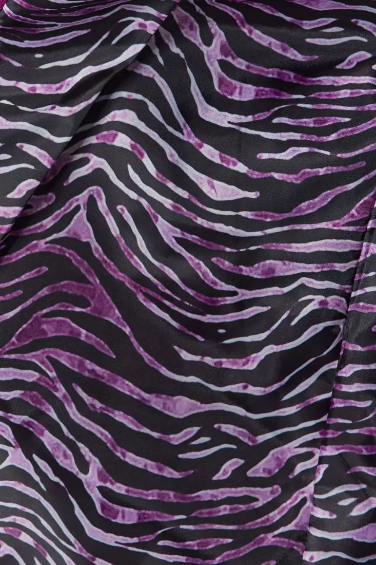 Lining Detailed Blazer Jacket