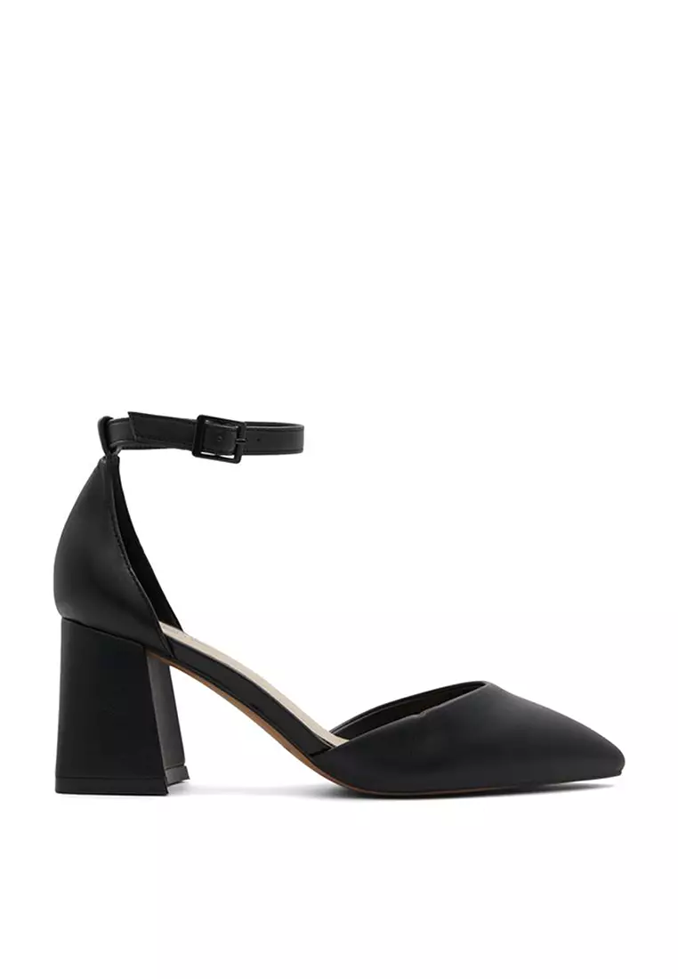 Daliaa Pointed Toe Block Heels