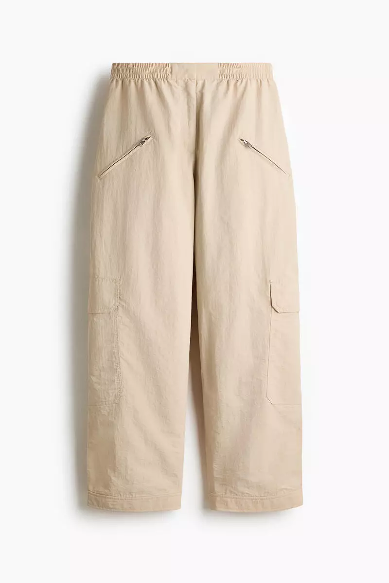Oversized cargo trousers