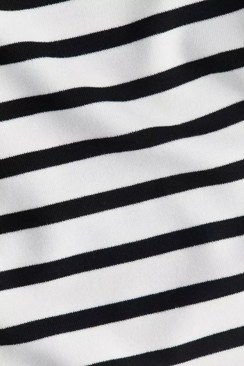 Boat-neck top