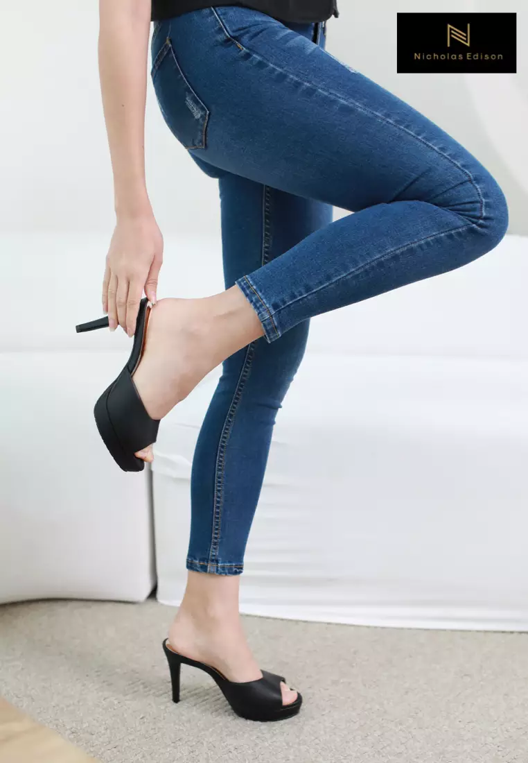Heel Nayana Black