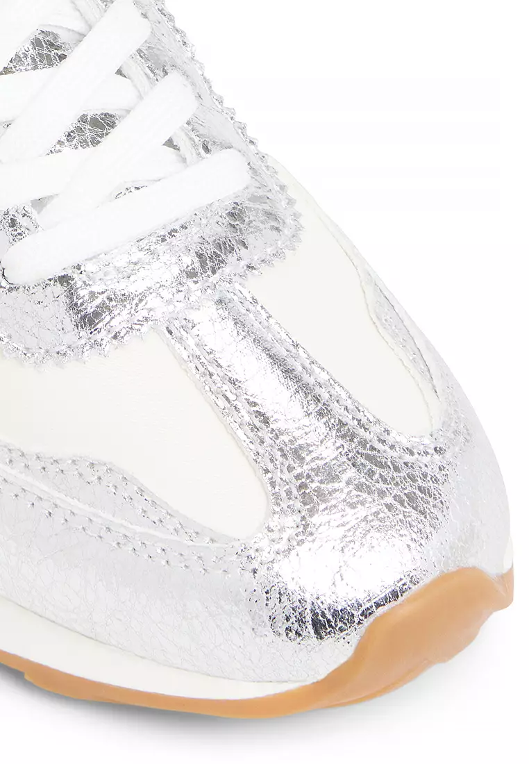 Corrie Sneakers