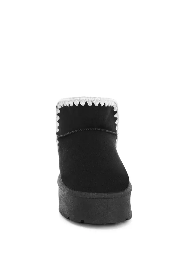 Scalloped Detail Snow Boots In Black