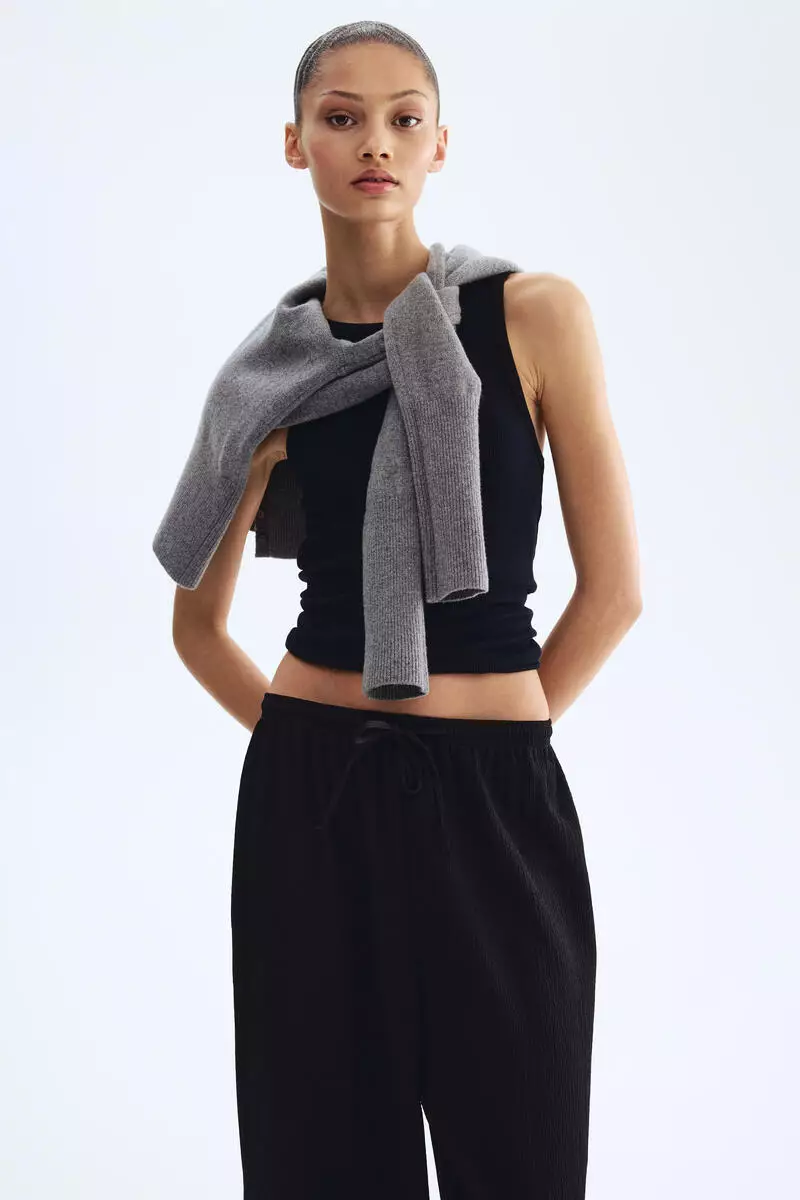 Wide pull-on trousers