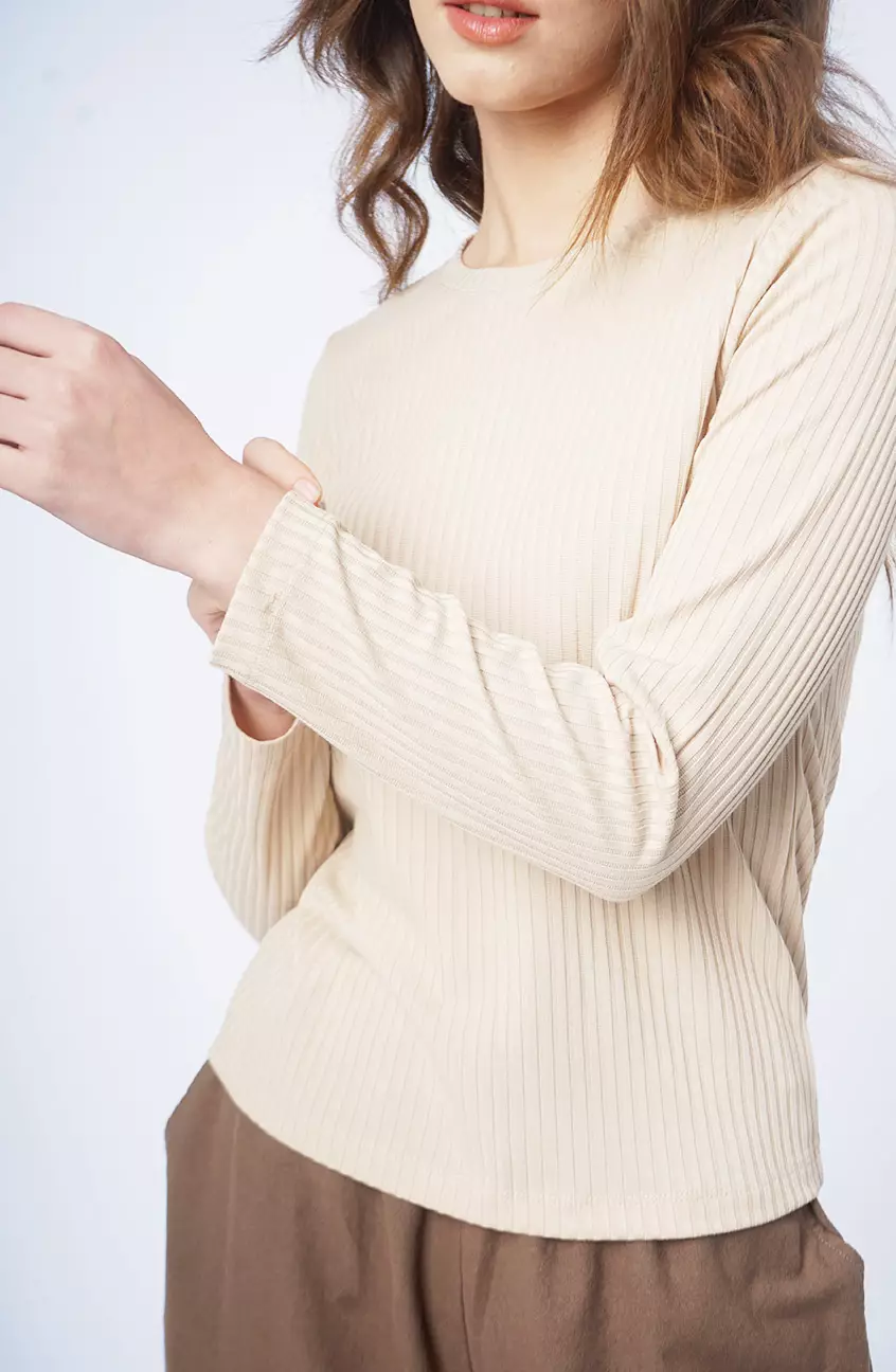 Kaos Wanita Abigail Khaki