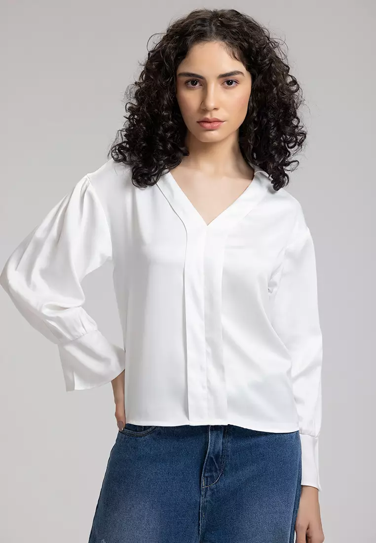 long sleeve v neck white shirt