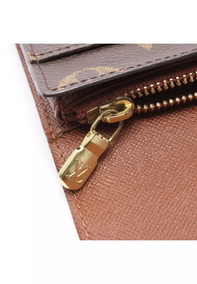 Pre-Loved Louis Vuitton pochette Porte-Monnaie Credit monogram Bi-fold Long Wallet PVC leather Brown