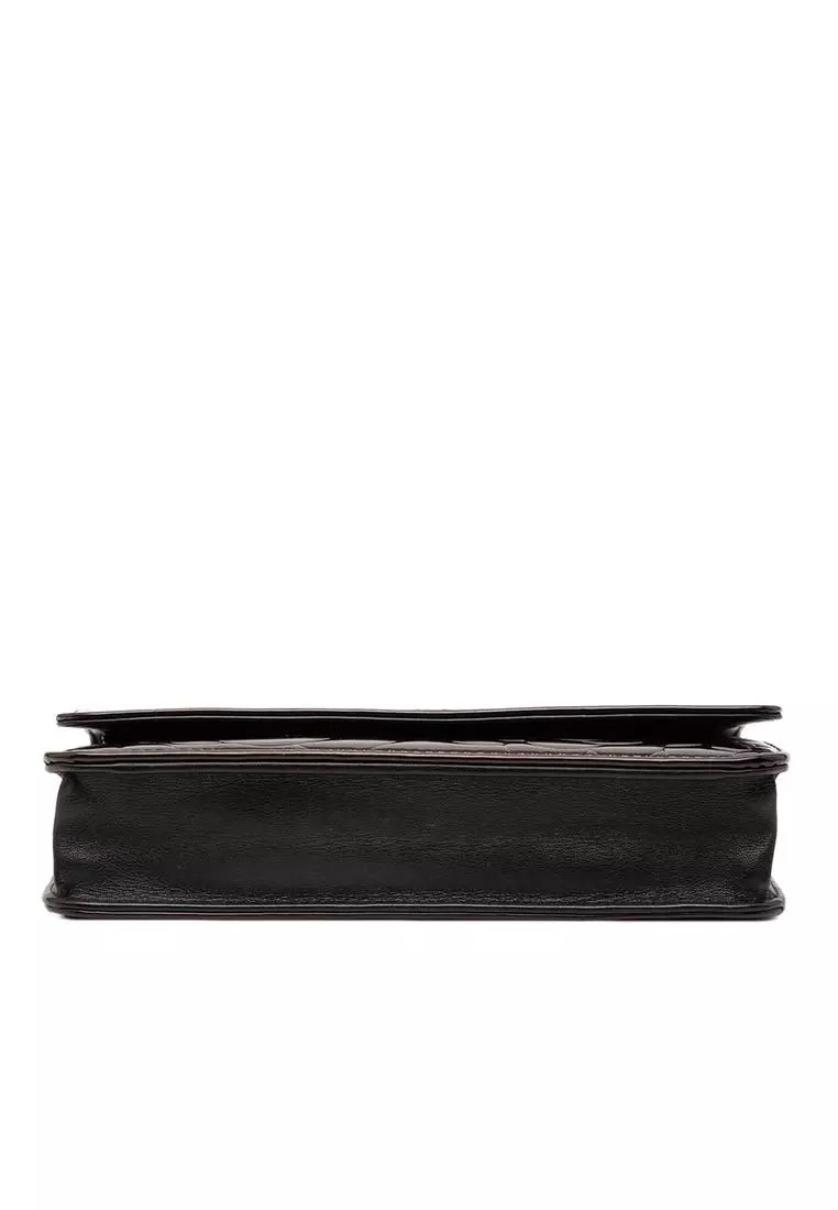 Pre-Loved Chanel Cc Embossed Patent Camellia Wallet On Chain