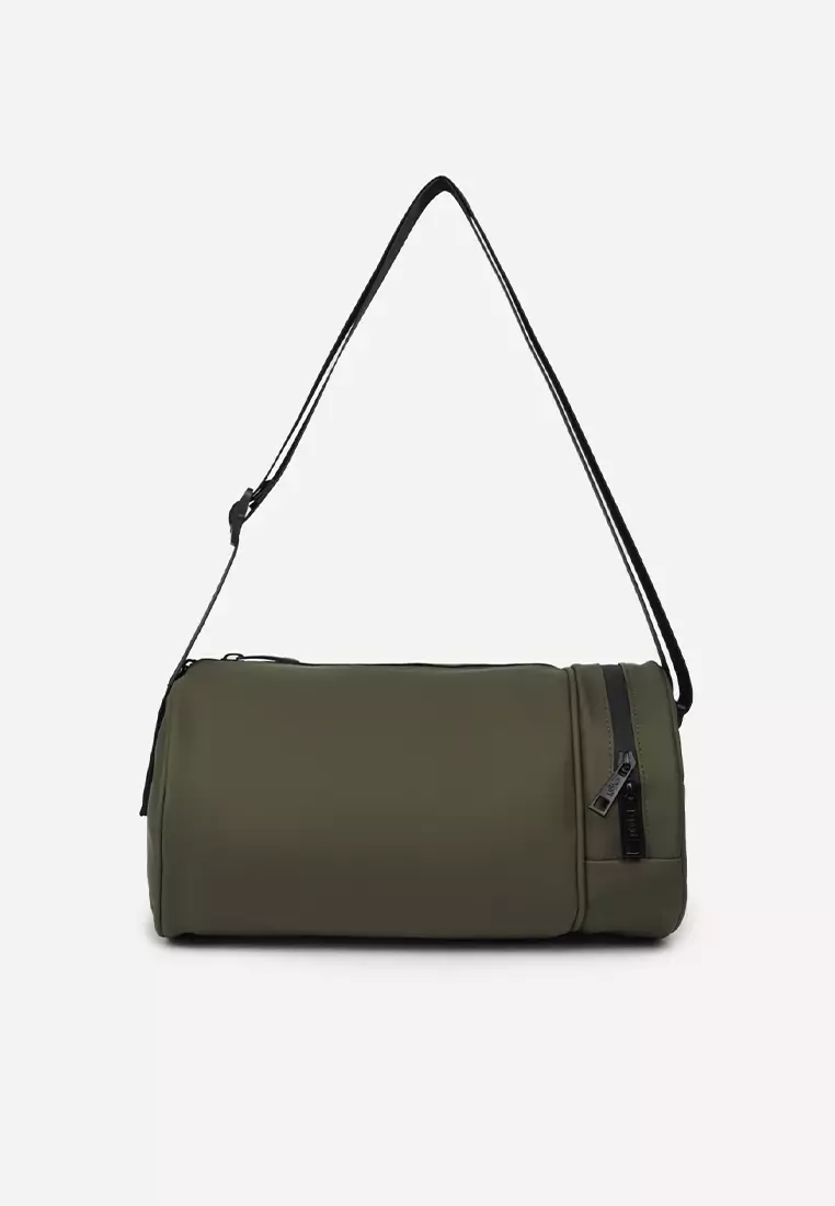 Hollister free duffle outlet bag