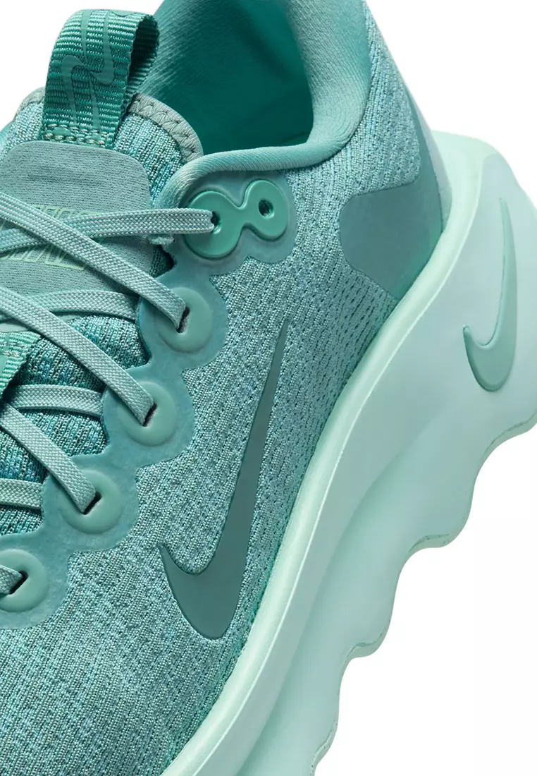 Motiva Walking Shoes