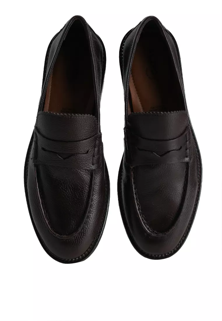 Melville-In Shoes