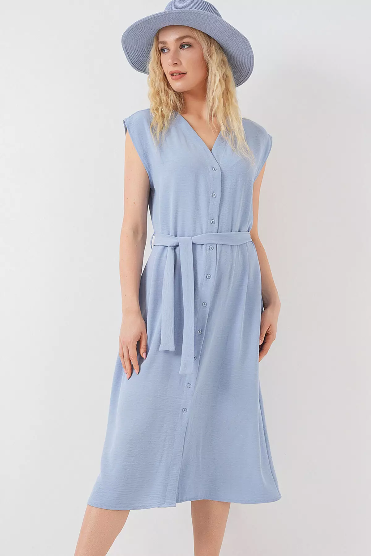 Sleeveless Belted Aerobin Dress