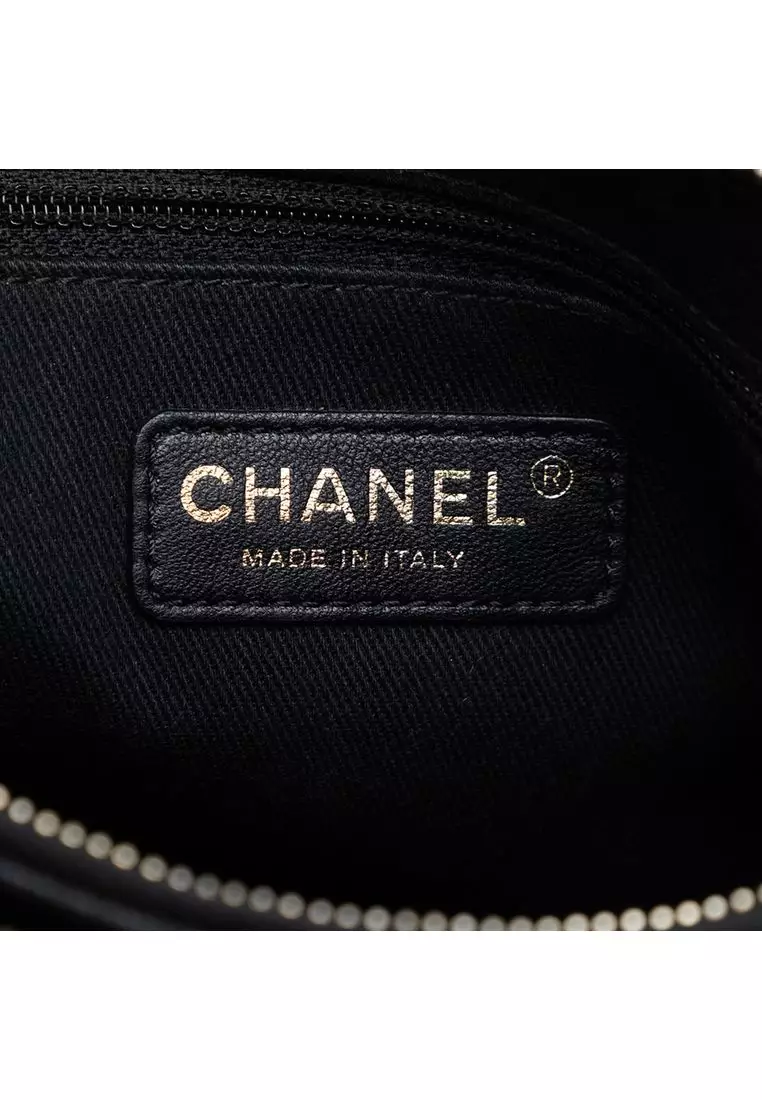 Pre-Loved Chanel Cc Quilted Patent Double Zip Camera Bag
