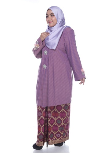 Buy Nayli Plus Size Purple Pink Kebaya Labuh from Nayli in Pink and Purple only 299