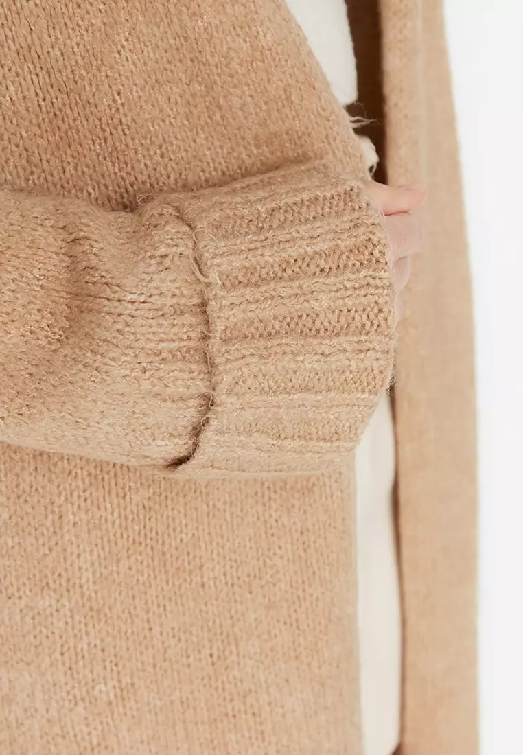 Soft Textured Knit Cardigan