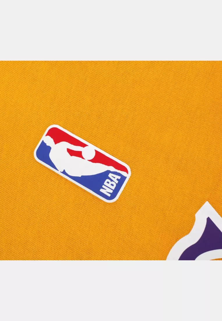 #32 Magic Johnson Los Angeles Lakers Men's T-Shirt - Player Name & Number Tee