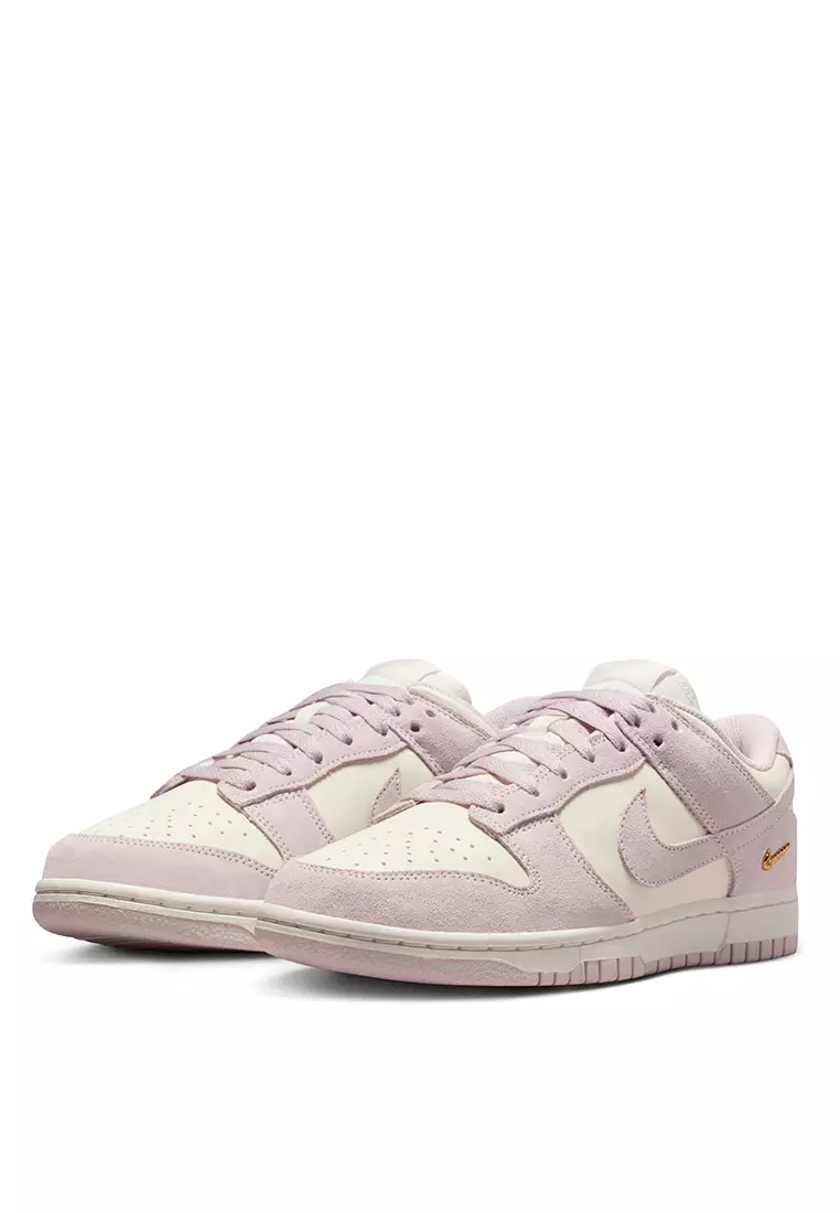 Dunk Low Women's Shoes