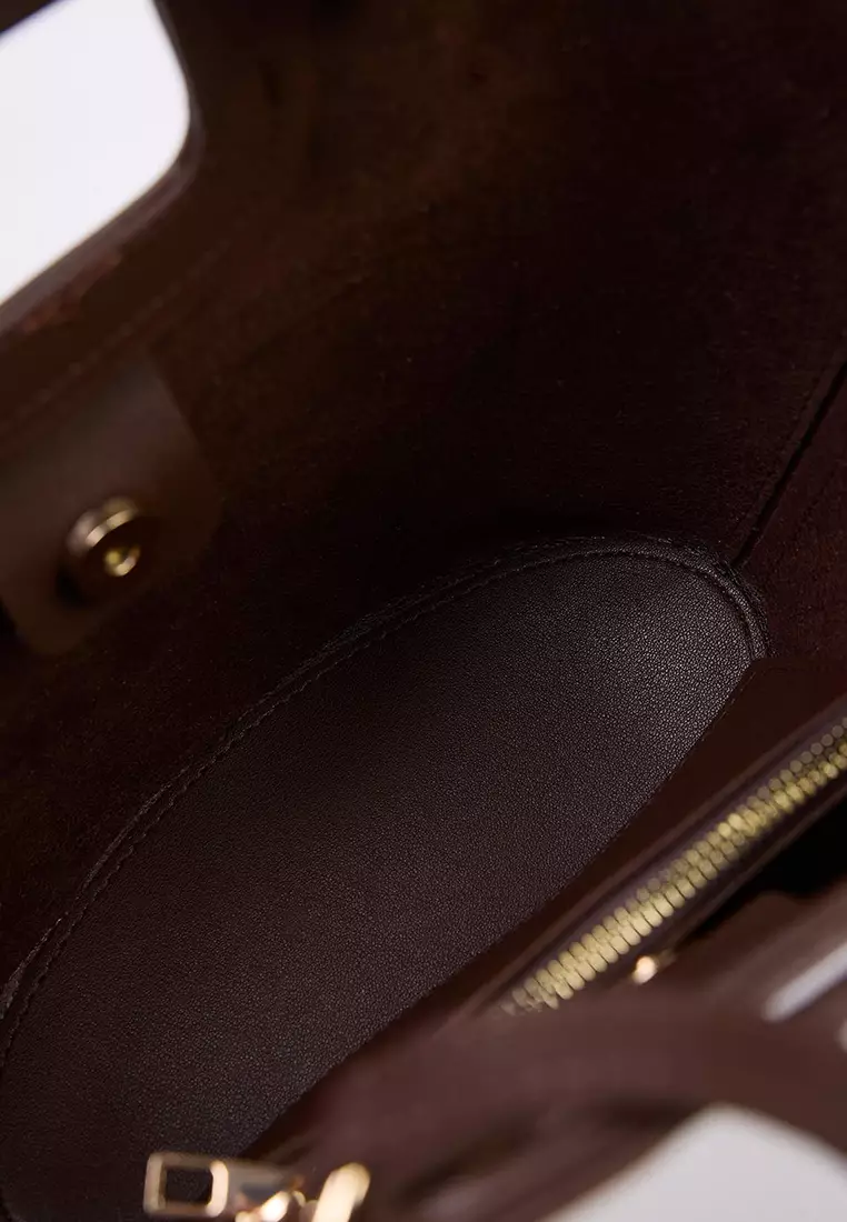 Brown Stitching Detailed Dual-Use Bucket Hand And Shoulder Bag Takaw26Oc00001