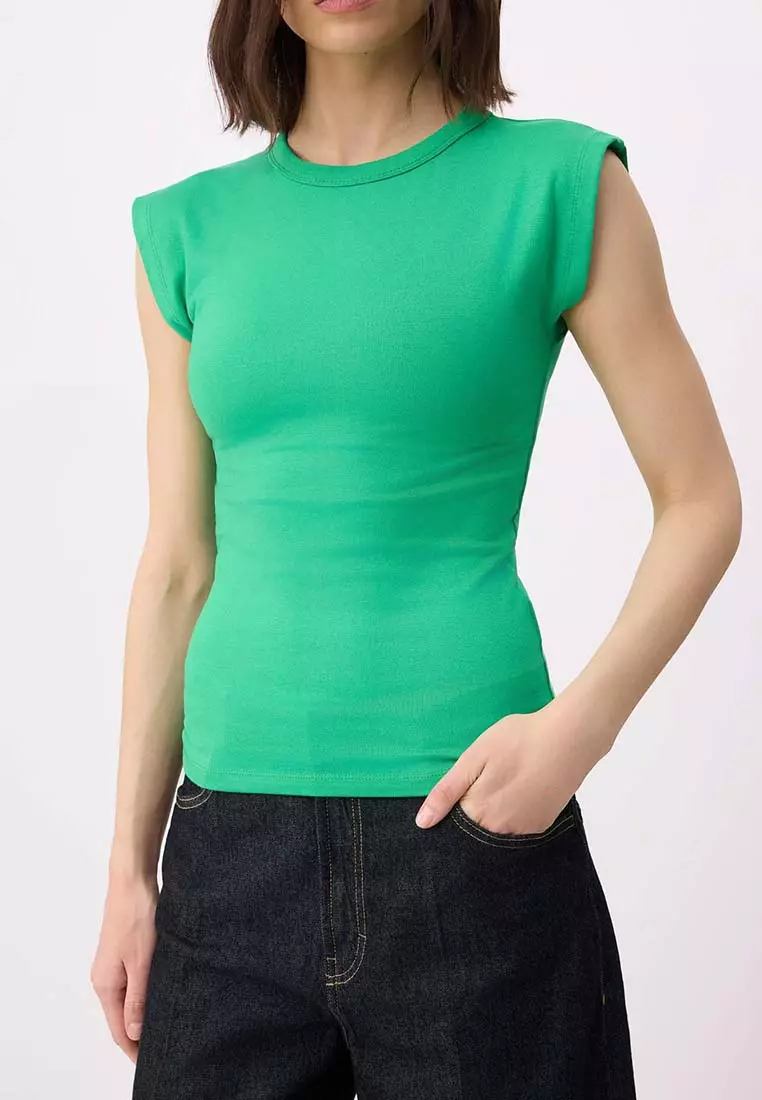 Fitted Top