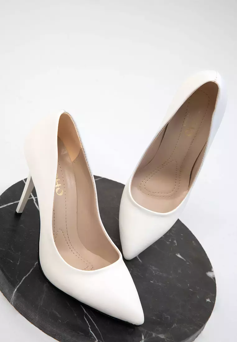 19720 Model White Women's Classic Heeled Shoes