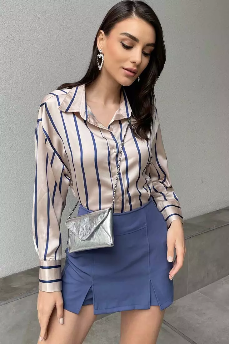 Slit Detail Mini Skirt