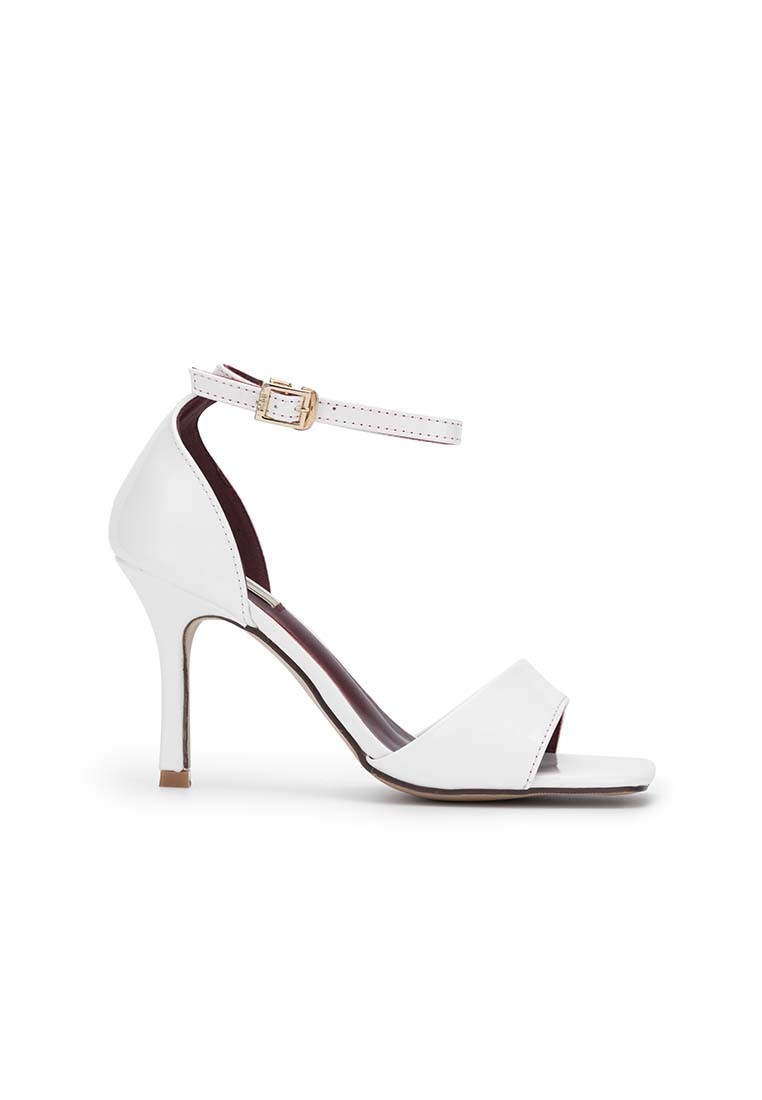PATENT ANKLE STRAP HEEL SANDAL