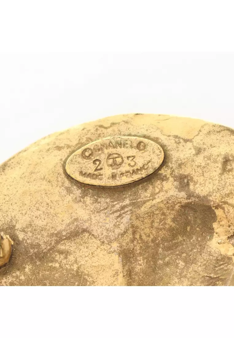 Pre-Loved Chanel coco mark brooch lion GP gold vintage 23