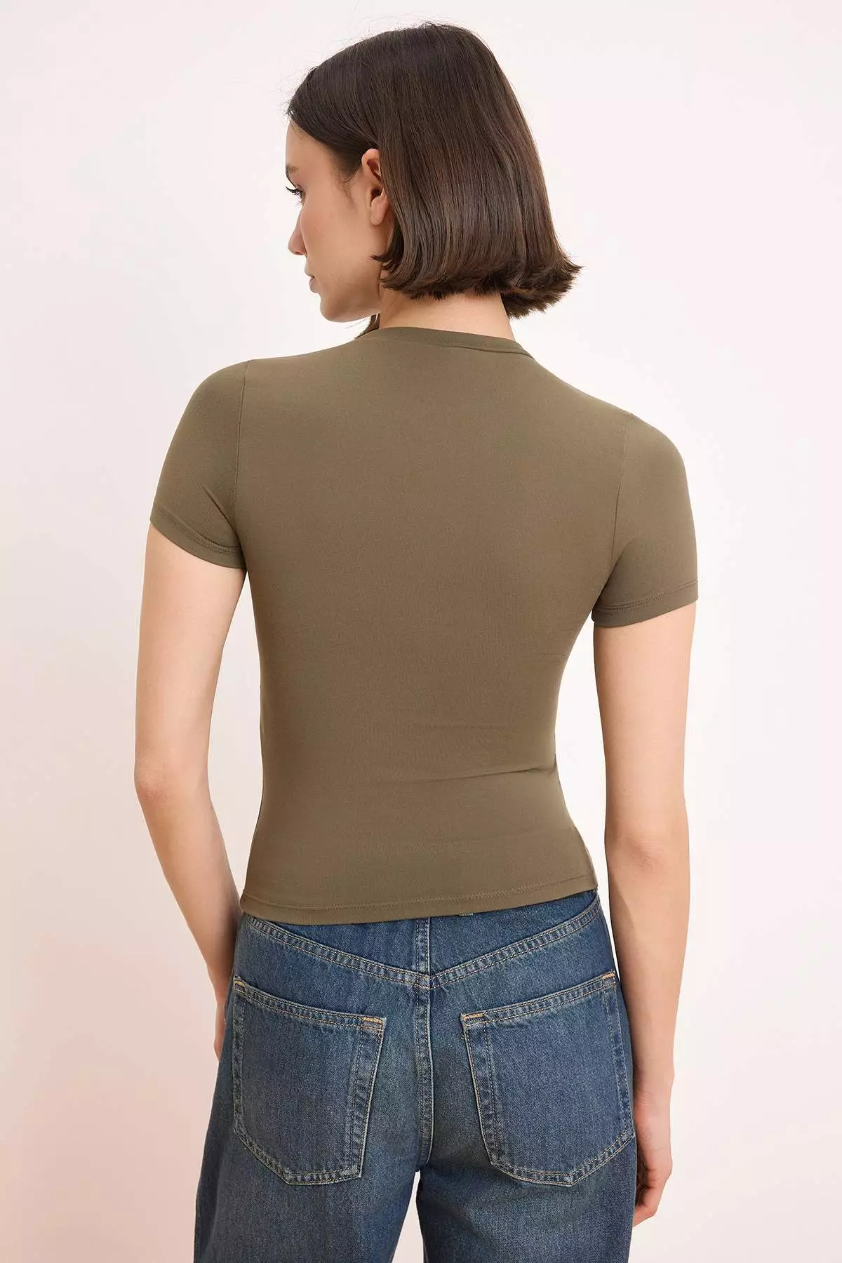 Khaki Plain Fitted Crew Neck Standard Sleeve Short Polyamide Knitted T-Shirt Twoss26Ts151