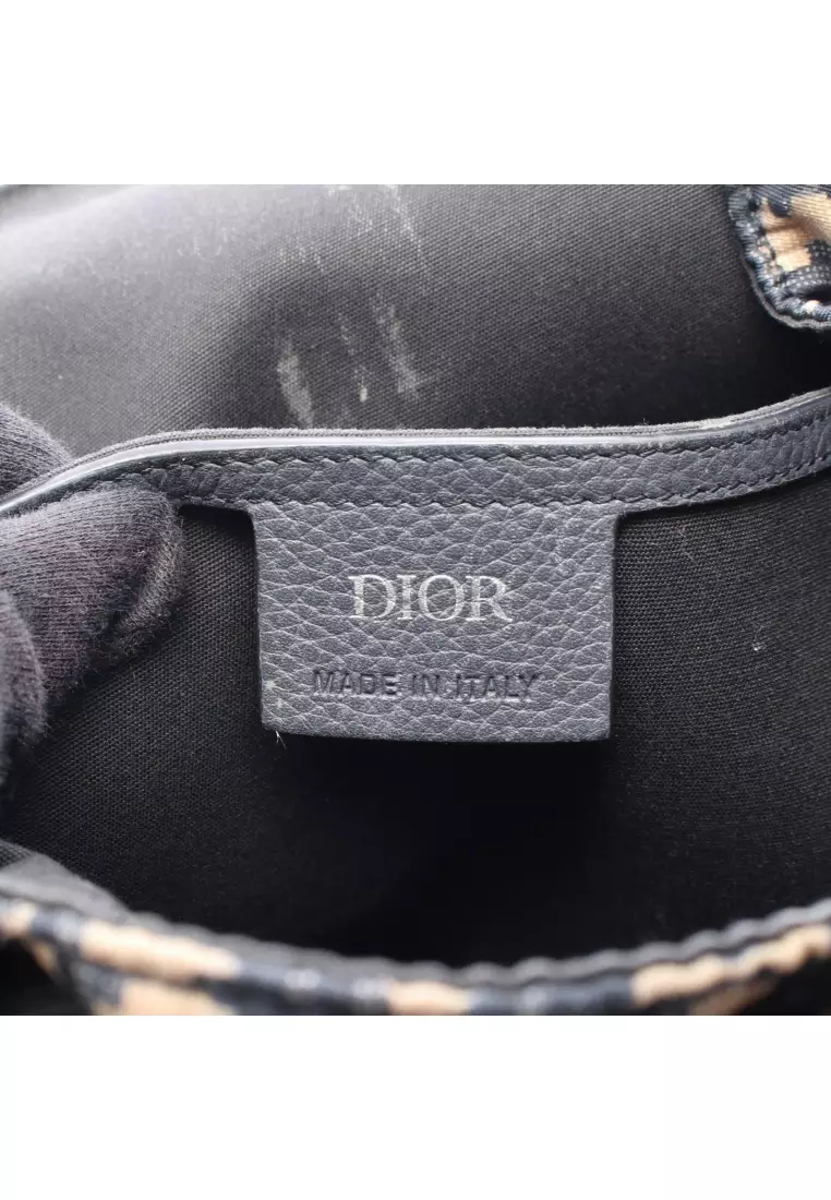 Buy Christian Dior Pre-Loved Christian Dior oblique Backpack  display picture 2