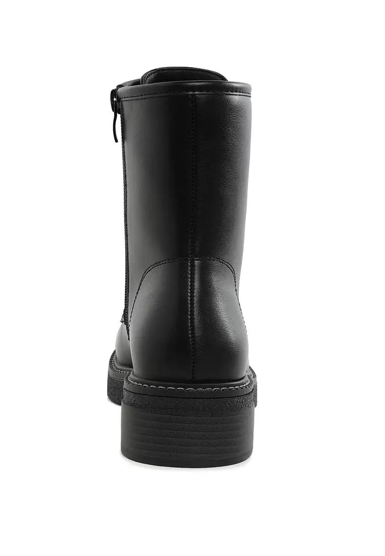 Sepatu Bot Renda Tekstur Metalik dalam Warna Hitam